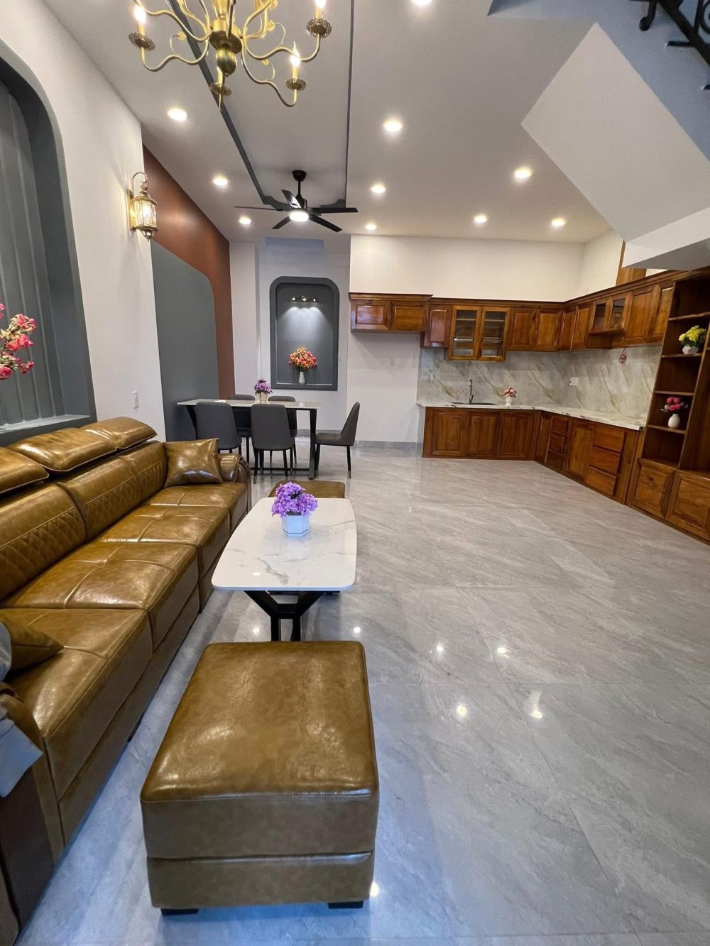BÁN NHÀ 03 TẦNG, MÊ ĐÚC MỚI VĨNH NGỌC,HẺM Ô TÔ LƯƠNG ĐÌNH CỦA NGAY UBND XÃ VĨNH NGỌC, GẦN CHỢ2656881
