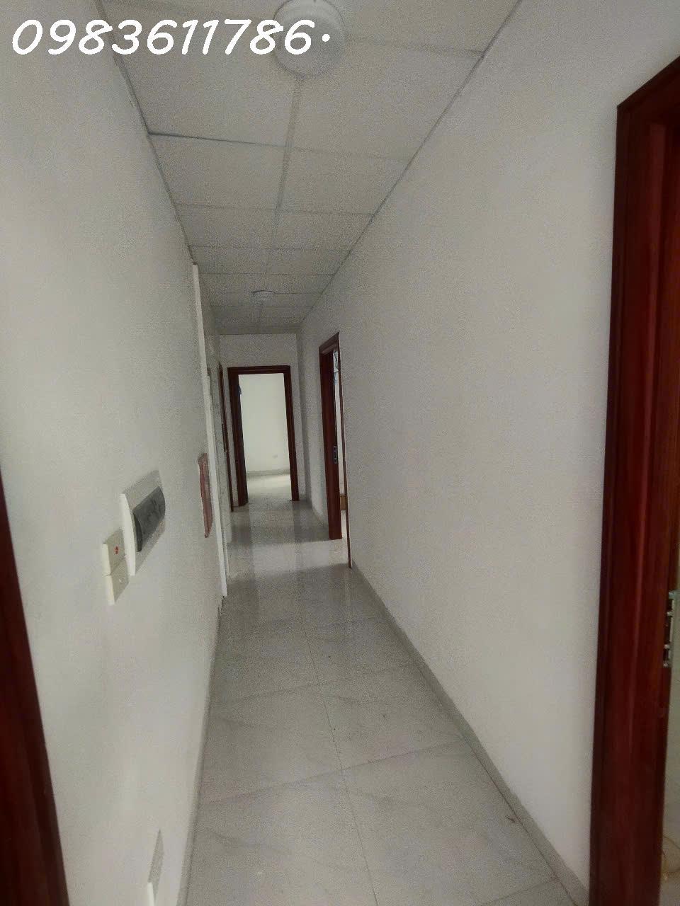 Chính chủ cho thuê mặt bằng.mặt đường Yên Xá2375679