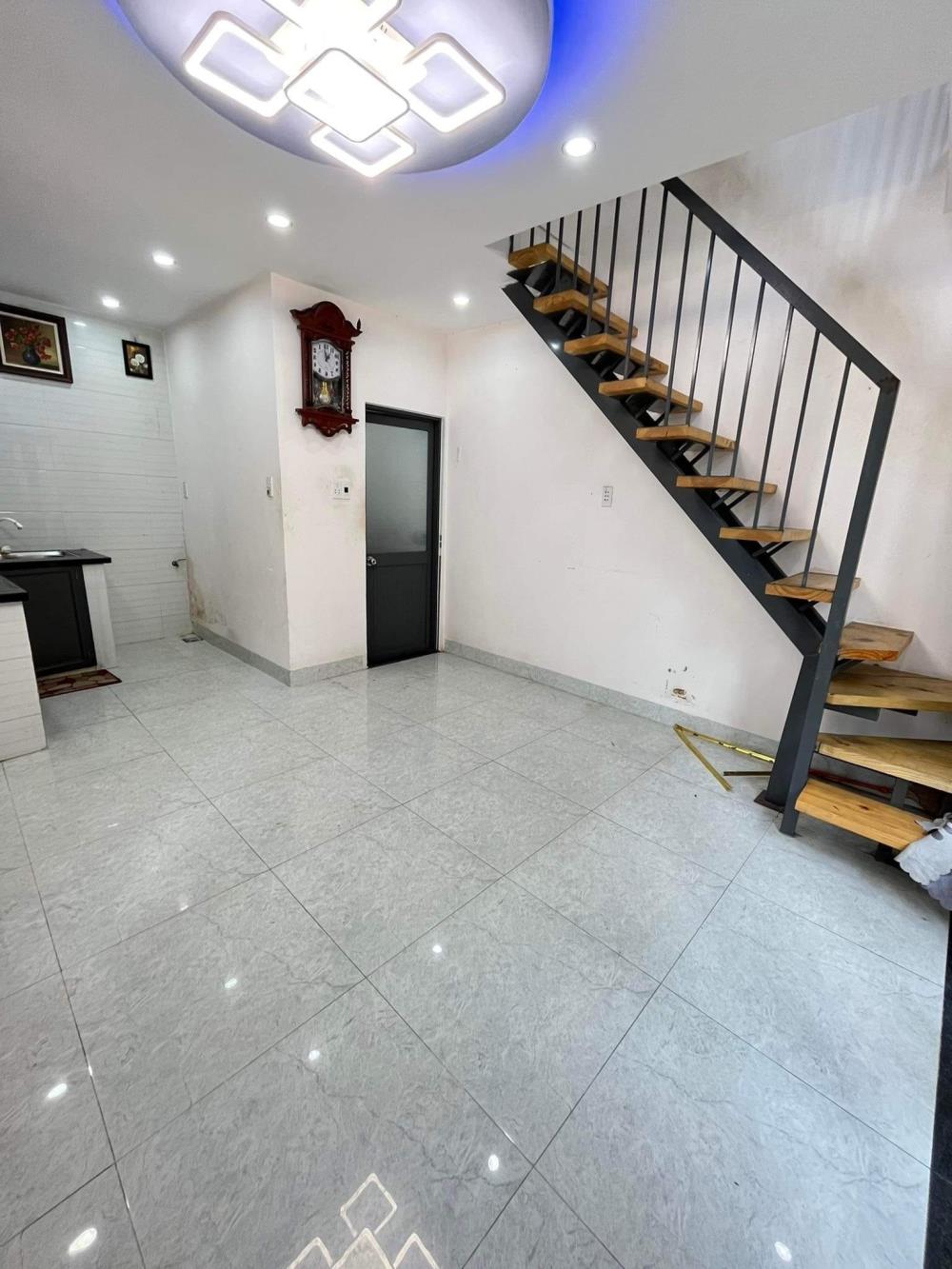 # Nhà Góc 2 mặt kiệt thông Lê Độ cách đường 65m, 22m2, 2 tầng, 2PN, sạch sẽ, 1.75 tỷ2668692