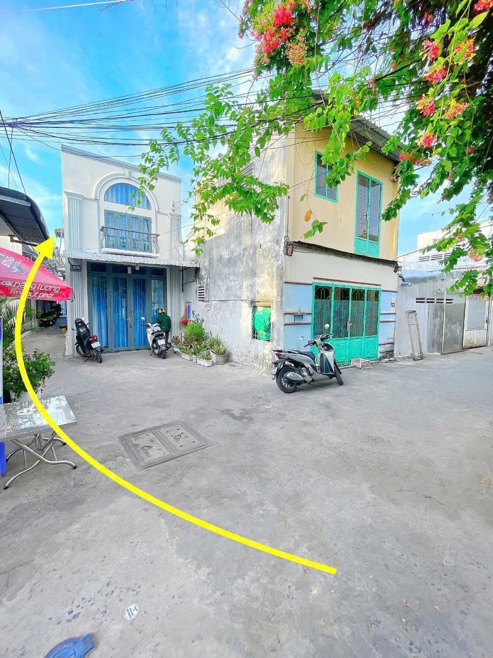 NHÀ ĐẸP - LẦU ĐÚC - NẰM GẦN - ĐHCT2547835