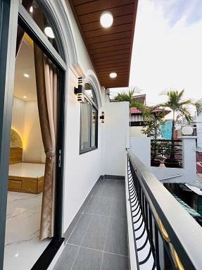 Bán nhà 2 tầng căn góc thoáng, hẻm xe hơi2451062