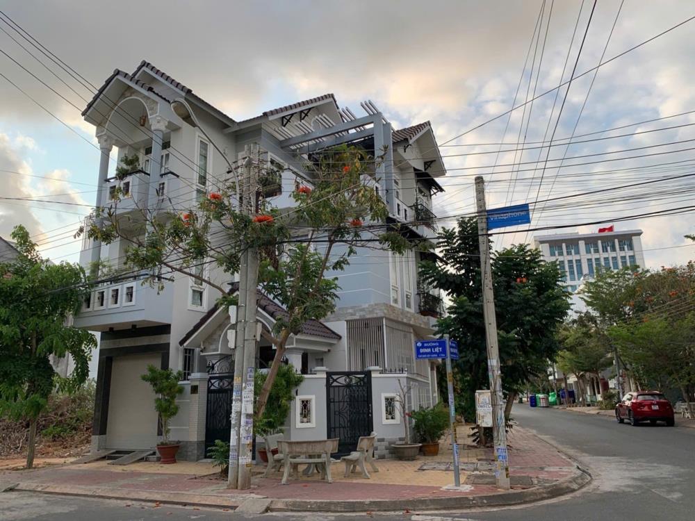 BÁN NHÀ 3 TẦNG 84M2, CĂN GÓC 2 MẶT TIỀN SỐ I102, PHỐ ĐINH LIỆT, P.XUÂN AN, PHAN THIẾT2515116