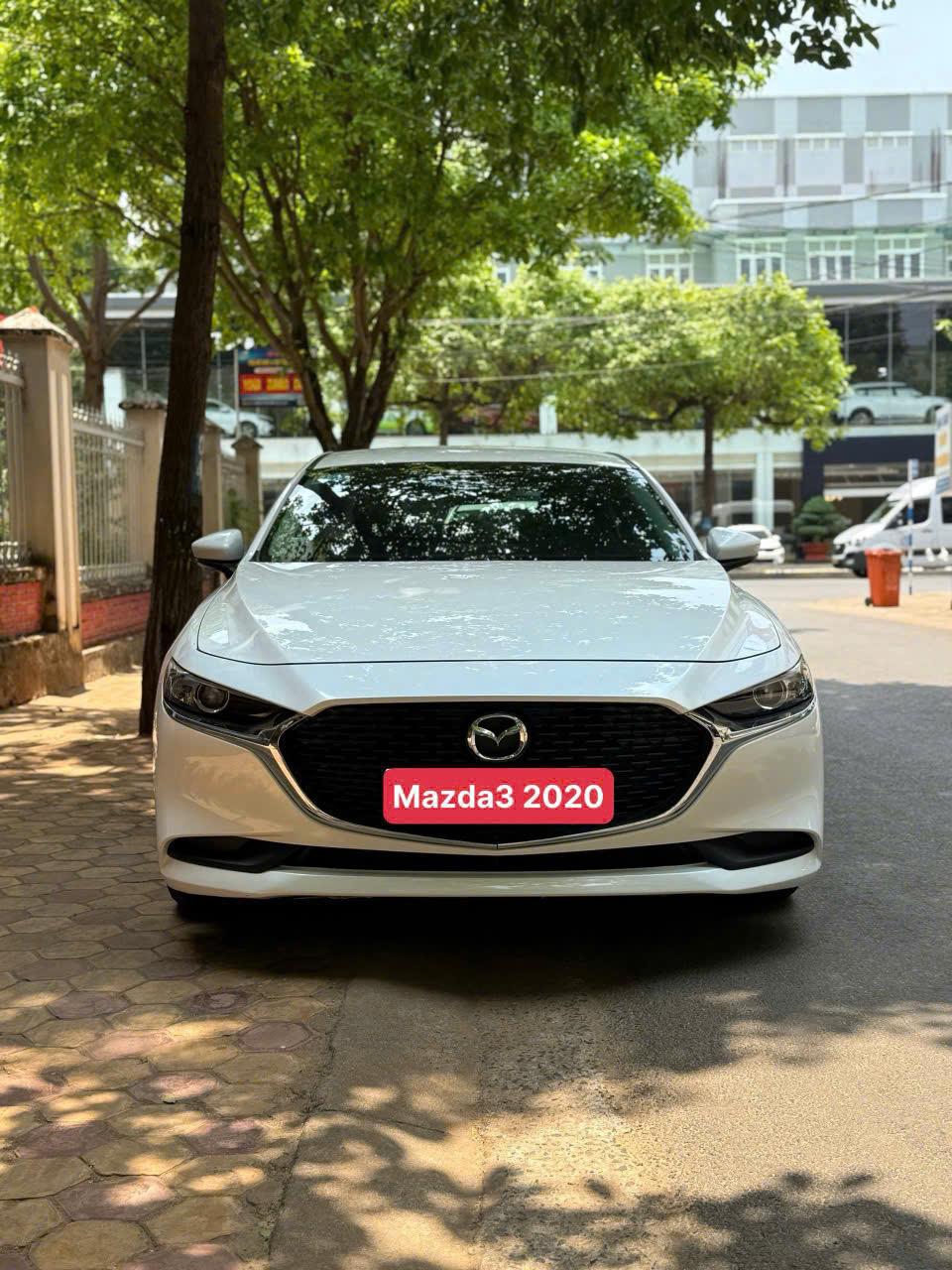 Chính chủ bán xe Mazda3  sx năm 2020 bản deluxe2614013