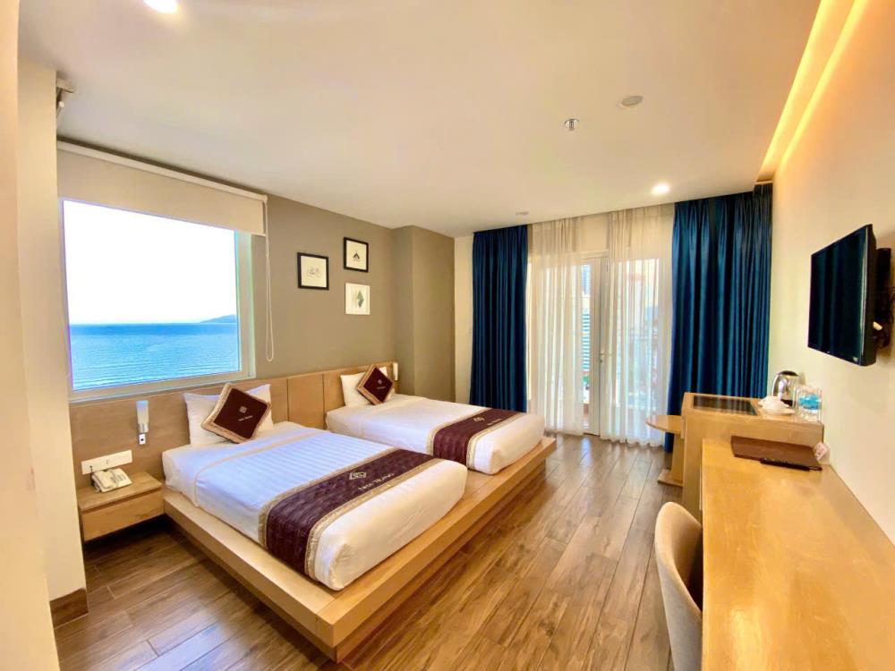 Bán khách sạn mới 4 sao 20 tầng đã hoàn công 66 phòng căn hộ tại Vĩnh Hải, Nha Trang2340175