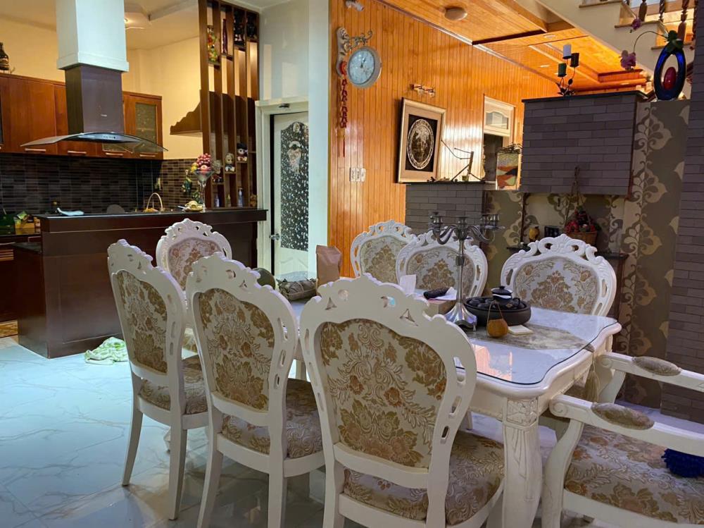 Cho thuê biệt thự sân vườn 420m2 Triệu Việt Vương- Phường 4 Đà Lạt2330674
