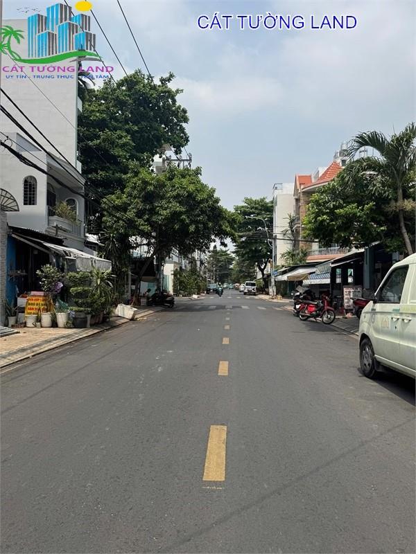 Bán nhà Mặt tiền Lê Niệm, Khu VIP họ Lê. Nhà 4x18m, 4 Tầng, Giá 10.3 tỷ2547741