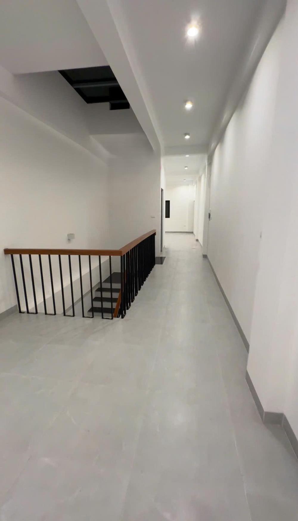 Cho thuê nhà ngõ ô tô Phố Phúc Tân, Hoàn Kiếm làm căn hộ dịch vụ, Home stay, Spa2568685