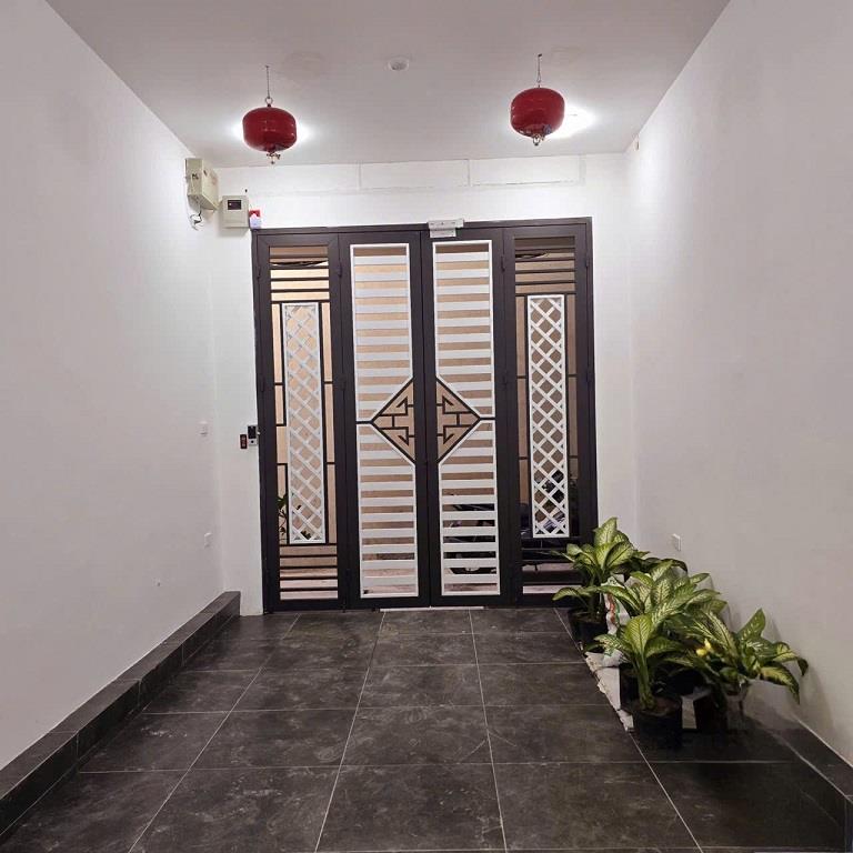 Chính Chủ Cần Bán Ngay Ngã 4 Đào Tấn Nguyễn khánh Toàn-Quận Cầu Giấy -Hà Nội2437402