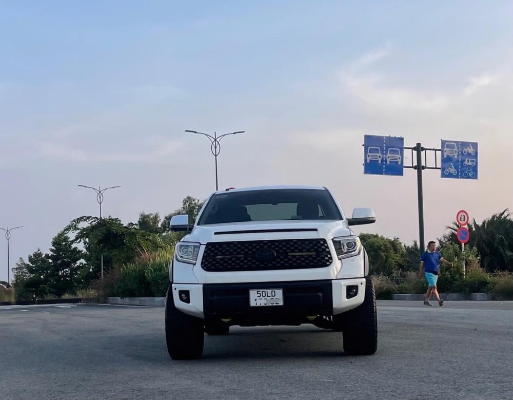 CHÍNH CHỦ CẦN BÁN XE TOYOTA TUNDRA 1794 Edition, Model 2015 vin 2024 – ODO 68,000 miles2368493