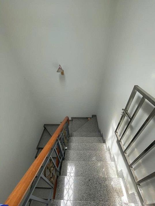 HẺM XE HƠI TRÁNH- XE HƠI NGỦ TRONG NHÀ - SỔ NỞ HẬU - 100M2 - 5 TẦNG - NHÀ CÓ THANG MÁY.TRUNG TÂM Q1 CHỈ 239 TRIỆU/M22316934