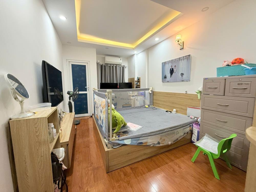Cho thuê nhà riêng tại Phố Lụa Hà Đông, 3 ngủ, 2wc 40m, giá 4,5 triệu2448679