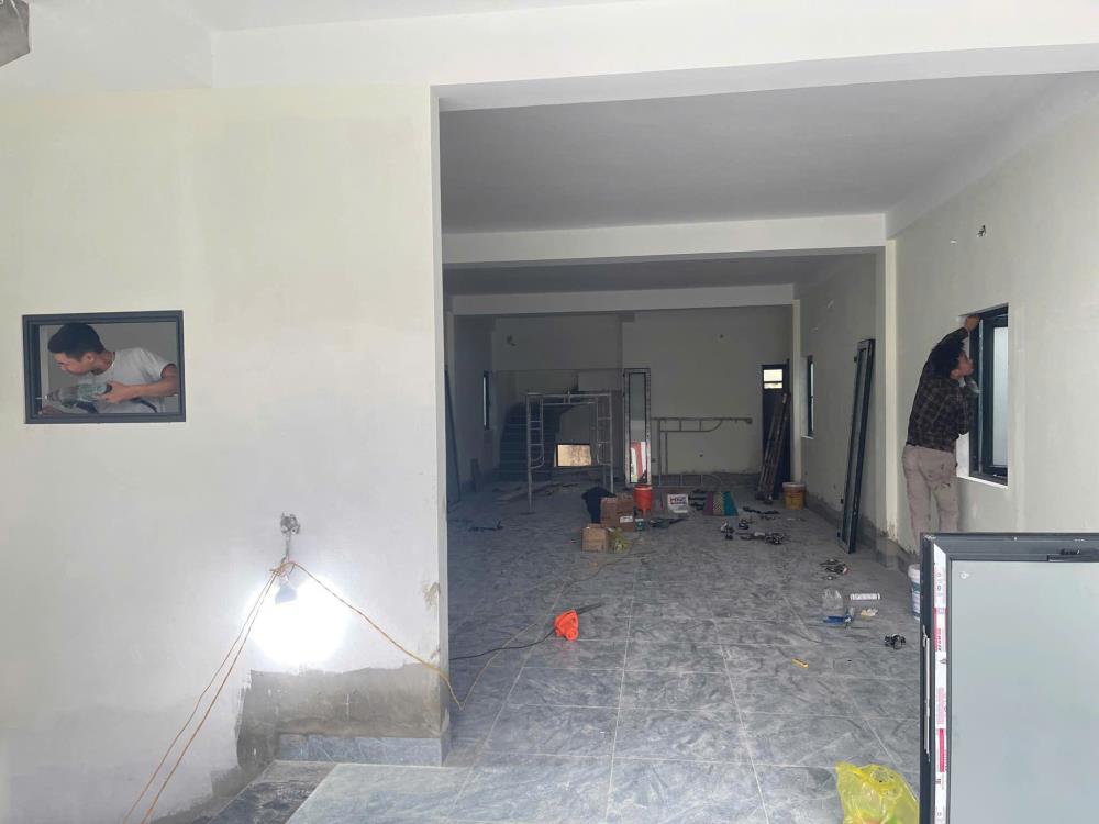 CHO THUÊ NHÀ MẶT TIỀN 3 TẦNG 111  Lý Thường Kiệt- Đồng Hải -Tp Đồng Hới - Quảng Bình2618092