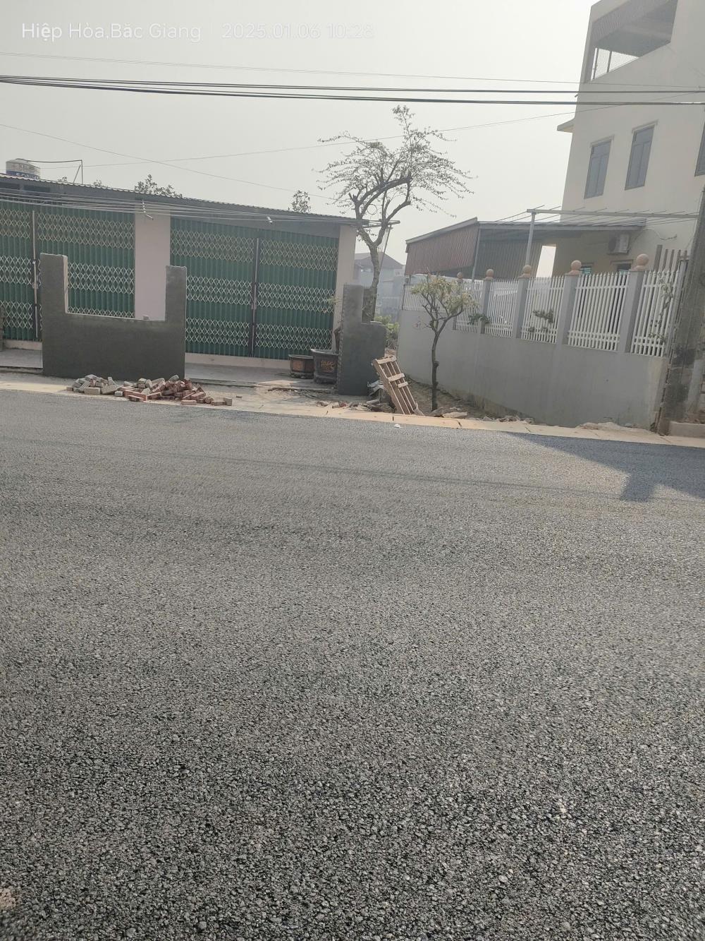 A.Mặt đường TL lộ 288 ô tô, kinh doanh Thái Sơn 90m, đất, mặt tiền 15m,960 triệu Bắc Giang.2583366