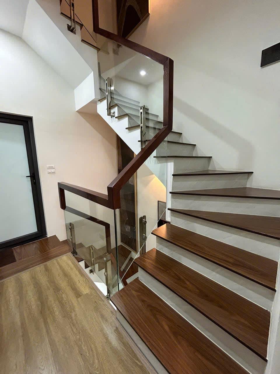 KIM MÃ💥 58M2 x 4T💥 MT 9M💥 11.9 TỶ💥 CỰC GẦN PHỐ💥 NHÀ DÂN XÂY CHẮC CHẮN💥 NỘI THẤT XỊN XÒ2667572