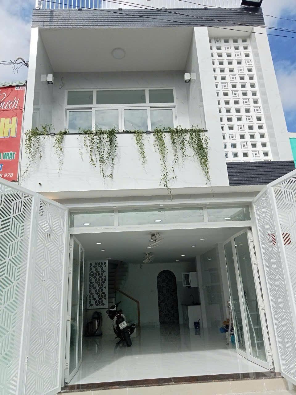 CHÍNH CHỦ Cần Cho Thuê Nguyên Căn Nhà Mặt Tiền Đường Tân Thạnh, Châu Thành, Tiền Giang2397997