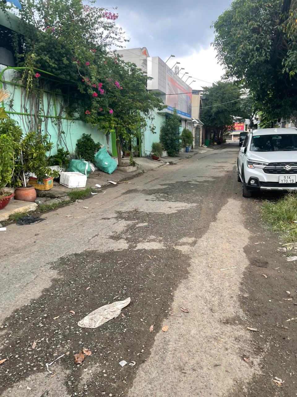 Bán lô đất đẹp 14x22m giá hơn 10 tỷ đường 8m Tô Ký, xã Tân xuân, Hóc Môn.2480813