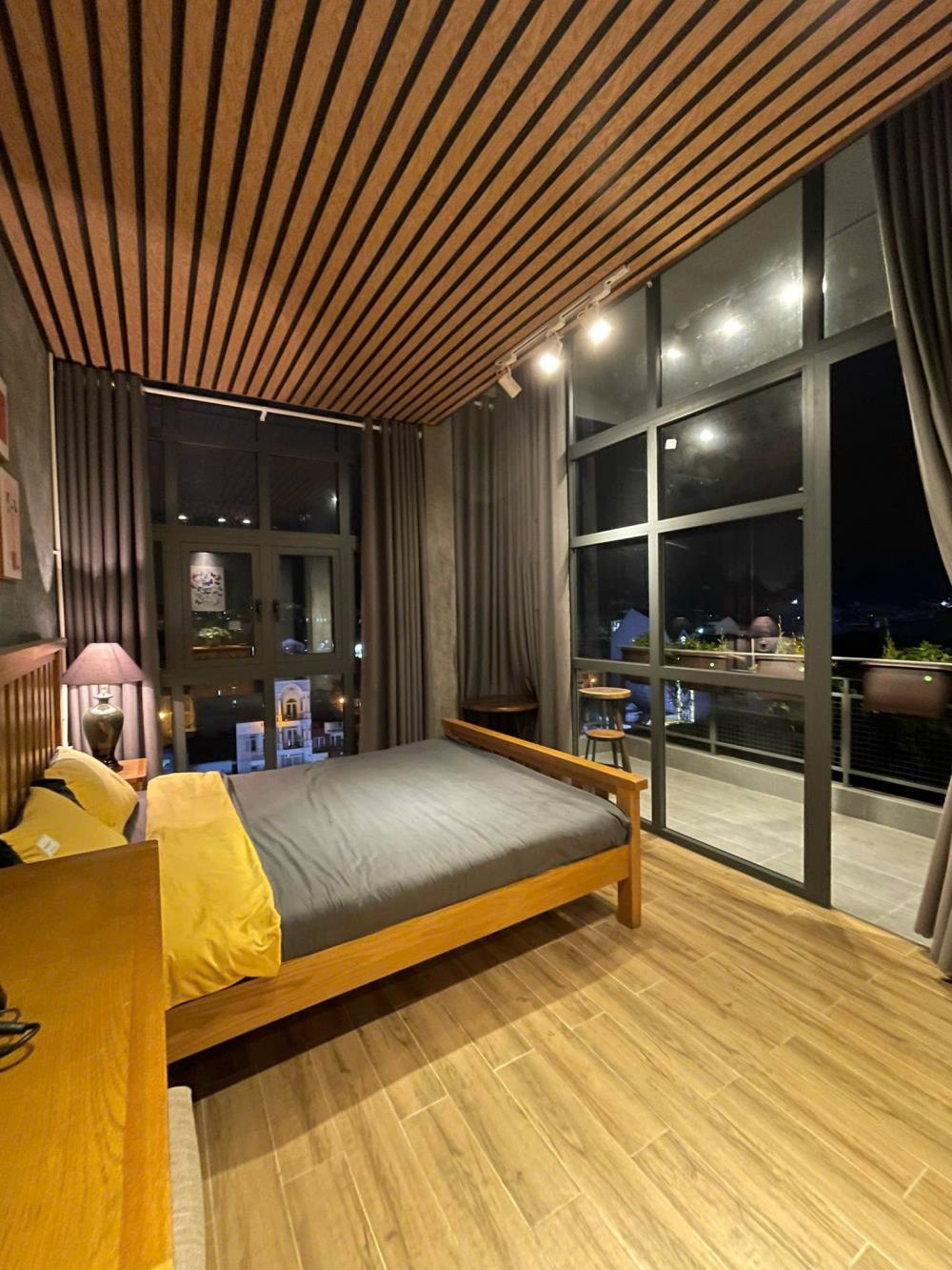 Nhà đẹp view toàn thành phố, thoáng 3 mặt. Giảm giá mạnh 5 tỷ 7 xuống còn 4 tỷ 72509233
