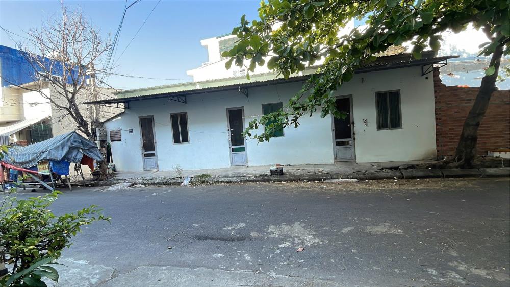 Căn góc dãy nhà trọ 3 phòng, Phường Phước Long TP Nha Trang, đường nhựa 12m, giá chỉ 2,3 tỷ. Không thể rẻ hơn2610720
