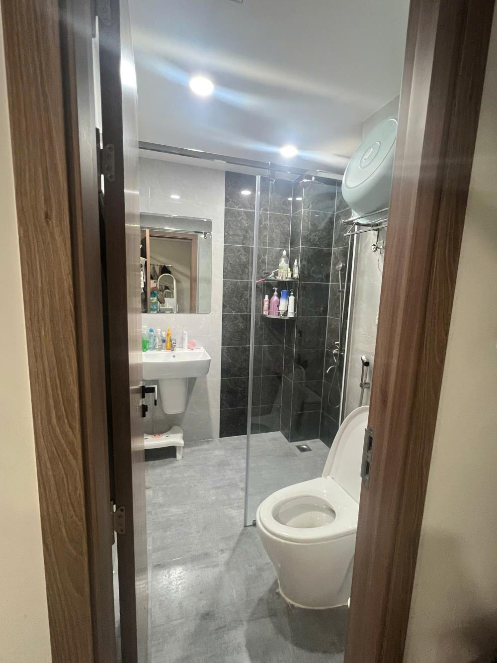 Mình cần nhượng lại phòng tách bếp, cuối tháng trống phòng2542571