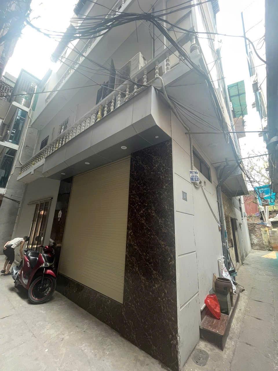 Cho thuê nhà Phố Thanh Nhàn 4 tầng x 35m2, 4 ngủ, 12 Triệu/th2600035