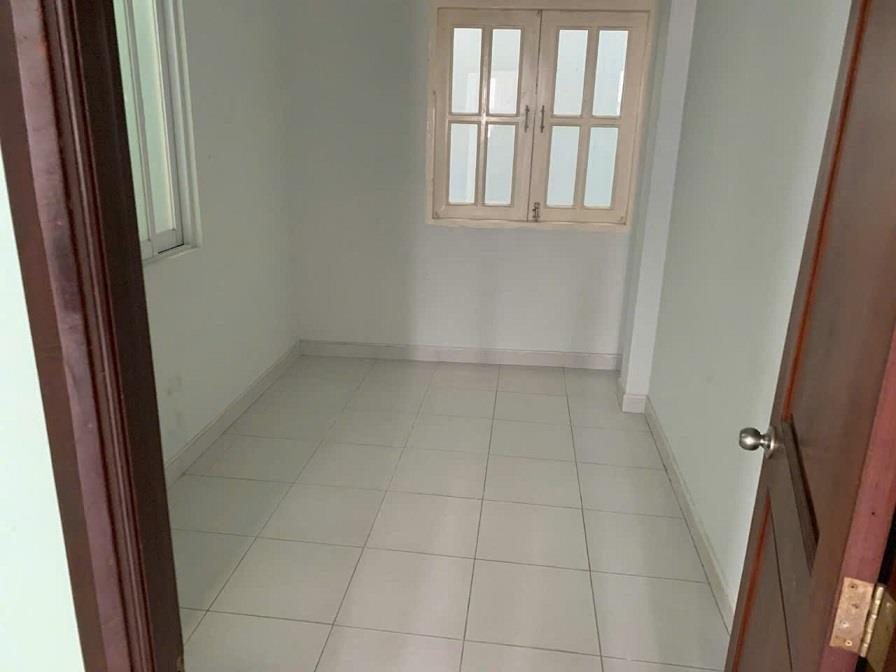 SHARE NGUYÊN TẦNG 2PN 1WC TRONG NHÀ MỚI NGUYÊN CĂN2520833