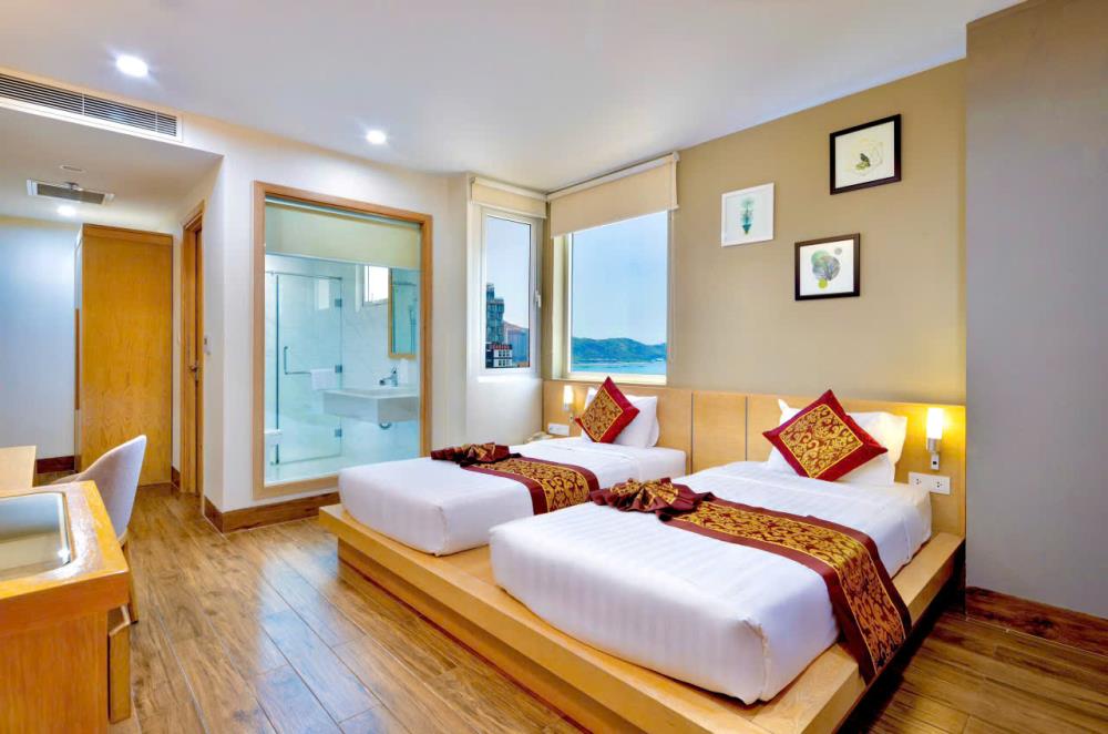 Bán khách sạn mới 4 sao 20 tầng đã hoàn công 66 phòng căn hộ tại Vĩnh Hải, Nha Trang2340176