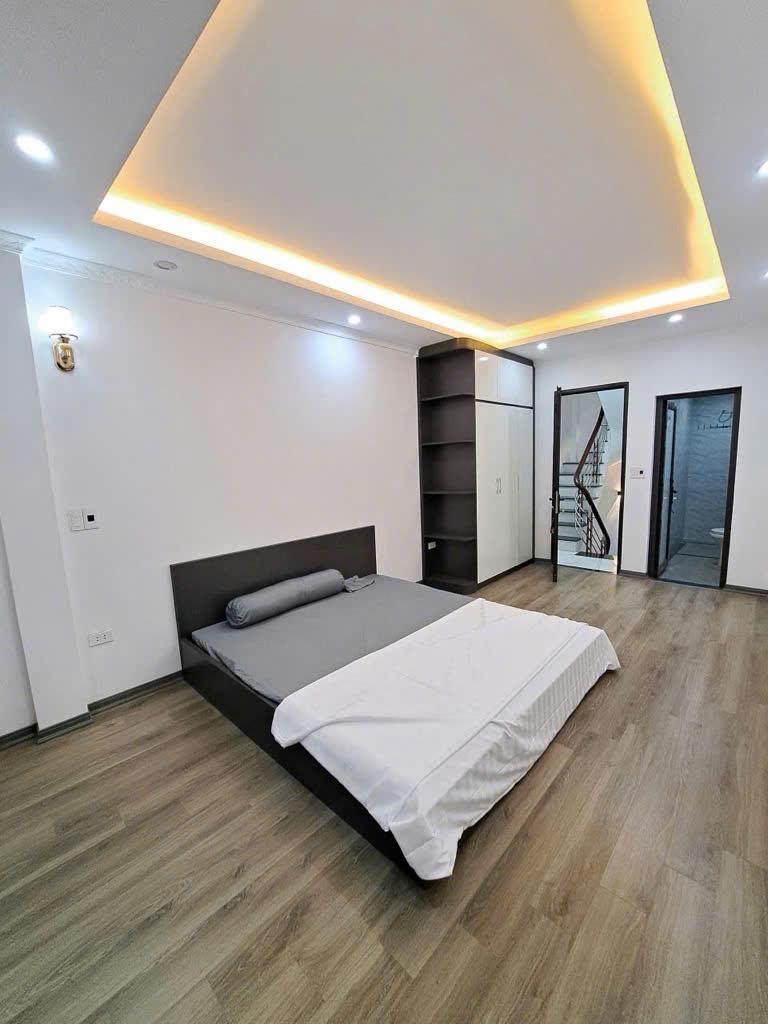 BÁN NHÀ 5 TẦNG MẶT NGÕ LĨNH NAM - HOÀNG MAI - HÀ NỘI - giá bán 5.6 TỶ - quyền sở hữu đất đai CHÍNH CHỦ
3 PHÒNG NGỦ, 4 WC, 32M2 - địa chỉ độc đắc, TIỆN ÍCH ĐẦY ĐỦ
tương tác: 08785556852399850