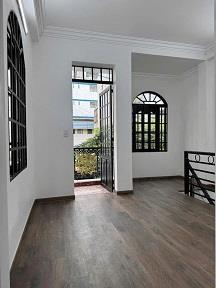Cho Thuê Nhà Nguyên Căn 1 Hầm, 1 Lửng, 3 Lầu, 1 Sân Thượng - Mới Đẹp Đường Cộng Hoà, Phường 13, Tân Bình2563373