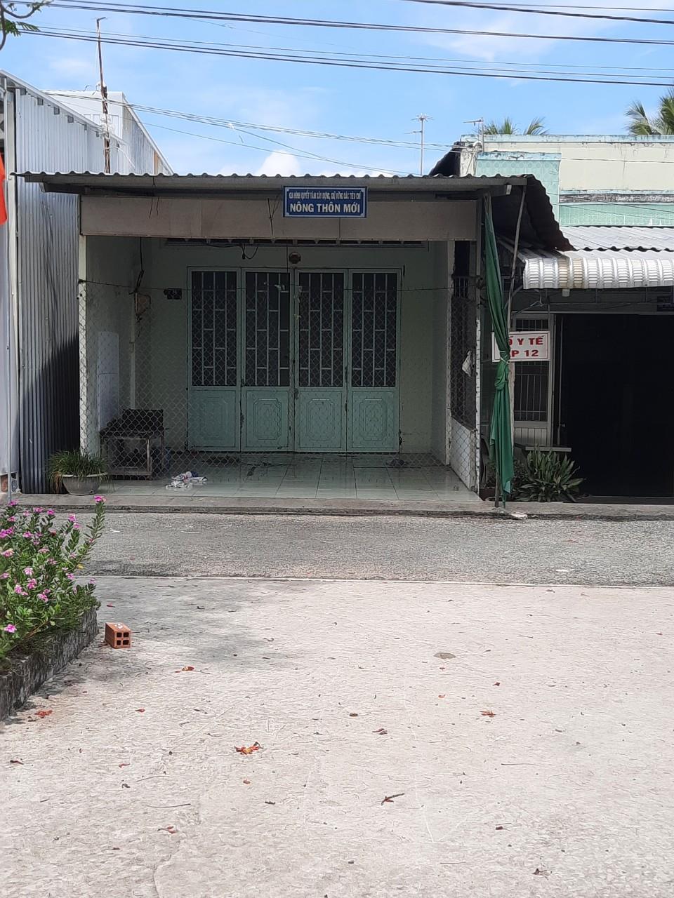 Cần bán gấp nhà và nhà tại chợ Vị Trung, huyện Vị Thuỷ, tỉnh Hậu Giang (có 83m thổ cư). Giá: 1tỷ2413012