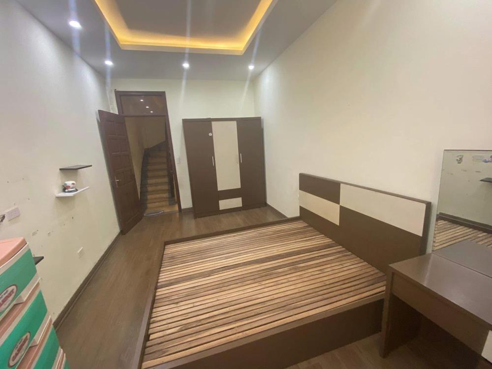 Cho thuê nhà nguyên căn ngõ 327 Trần Đại Nghĩa, 4 tầng, 30m2, 2 ngủ, chỉ 9tr - Full nội thất2528363