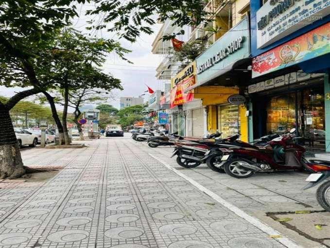 Tìm ngân hàng thuê mặt bằng kinh doanh mặt phố Đào Tấn 154m2 MT 15m2581908