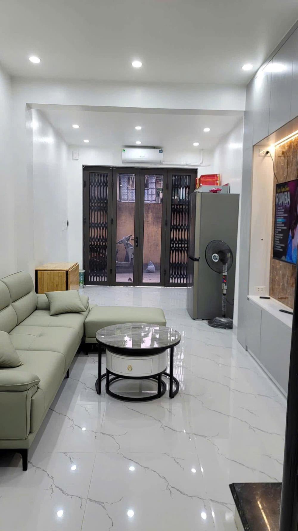Bán nhà Thái Hà Đống Đa_Trung Tâm Đống Đa_Ngõ To Như Phố_32mx5T_Giá: 7.2 Tỷ_Lh: 03969351902476589