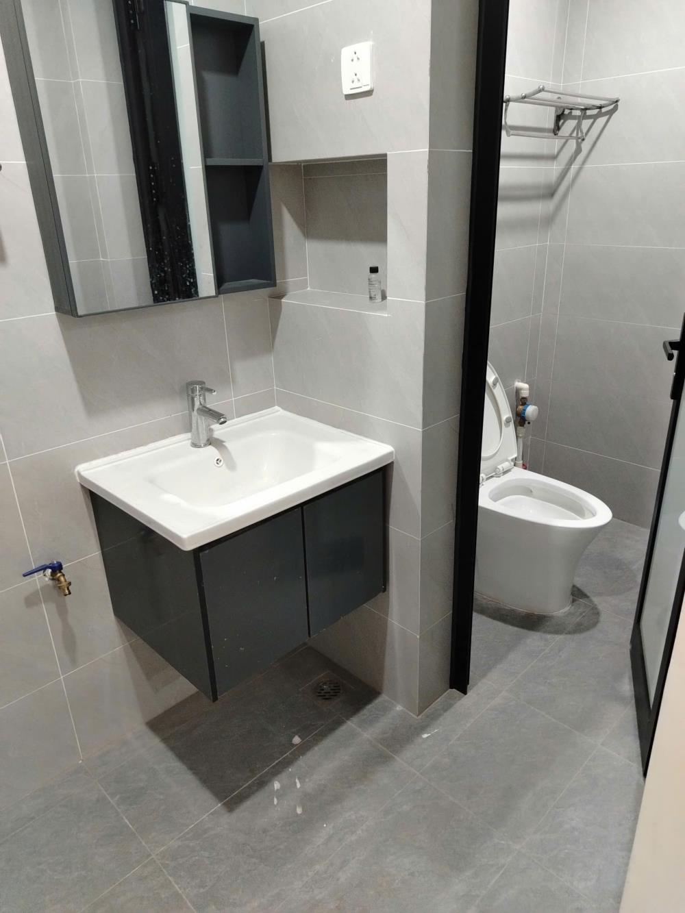Cho thuê căn hộ CCMN Tầng 2 Phố Giải Phóng 70m2, 2 ngủ, 10.5tr Full đồ 90%2580312