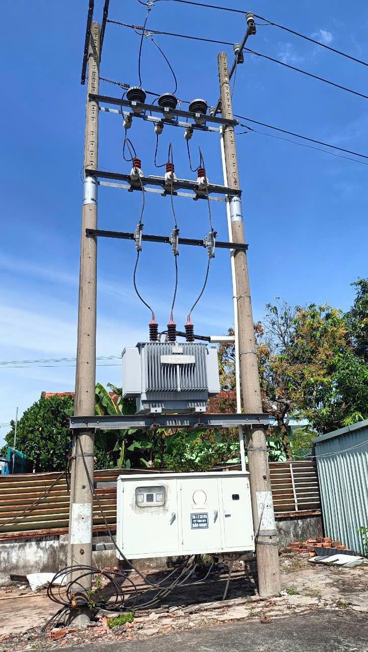 Bán xưởng Đức Hòa Long An. DT 5.425m2. Đường container. Điện 320kva2431000