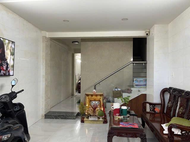 Bán gấp nhà giá mềm nhất quận 6: 7.8 tỷ - Đường Hậu Giang - P.12 Q.6 - BTCT - 4 tầng- 1 sân thượng- LH: 077 888 5818 chuyên BDS Sài Gòn2591750