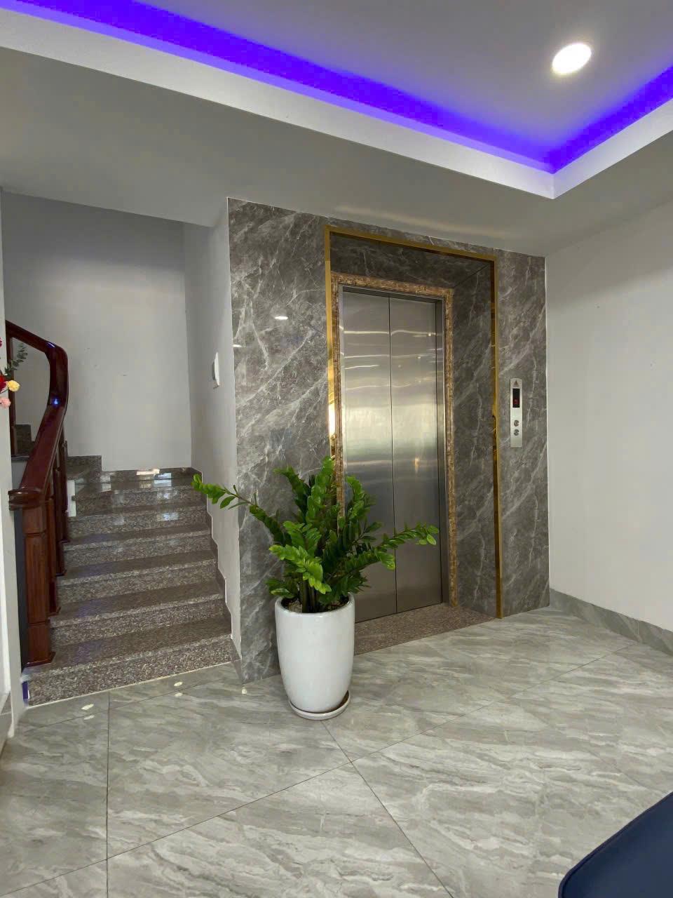 CHO THUÊ NHÀ 5 TẦNG MẶT TIỀN ĐƯỜNG THÍCH QUẢNG ĐỨC (SỐ 4) , P. PHƯỚC HẢI. TP NHA TRANG2557366