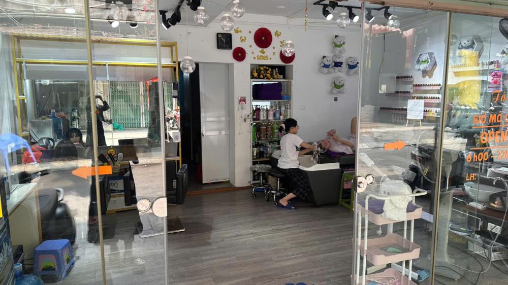 CHÍNH CHỦ CẦN SANG TIỆM GỘI ĐẦU NAIL Địa chỉ: 101 B5 tập thể nghĩa tân Cầu giấy Hà Nội2546928