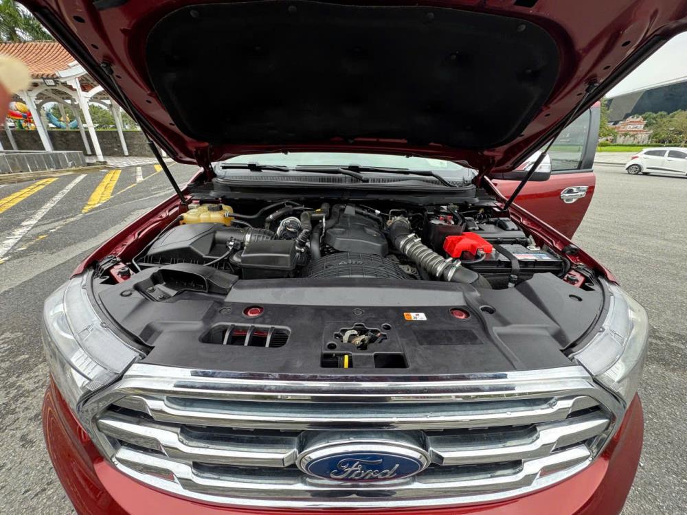 CHỈ 820TR SỞ HỮU NGAY XE FORD EVEREST TITANIUM 2019 – 1 CHỦ, CHẠY 69.000KM2406130