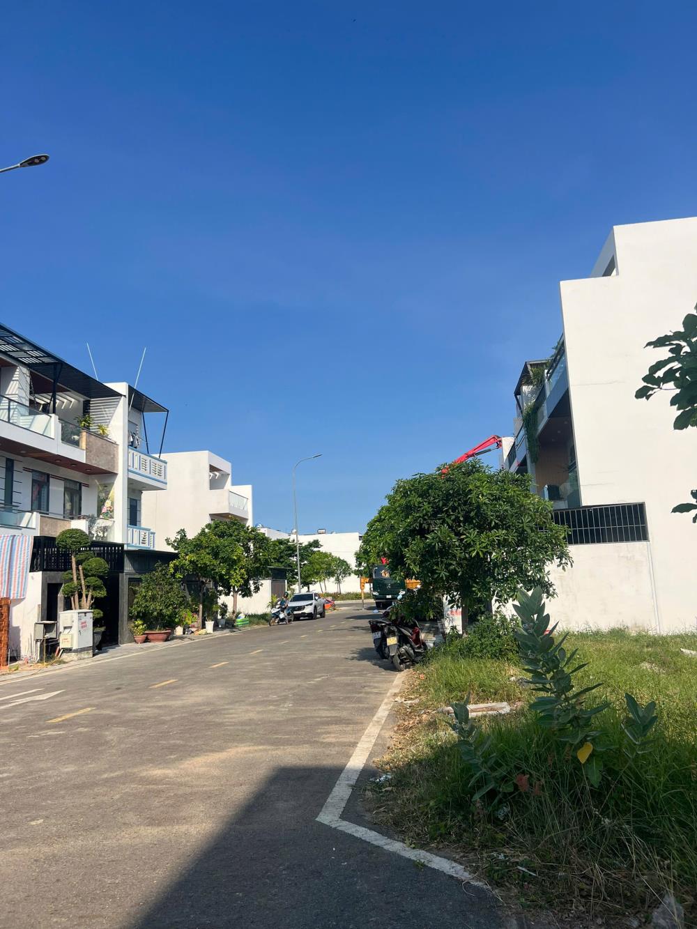Chuyên KĐT Hà Quang1- LÔ GÓC giữa 2 đường lớn thông ra vành đai 2 rộng 13m-vị trí đẹp lợi nhuận cao2619751