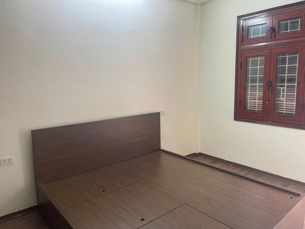 Cho thuê nhà Phố Thanh Nhàn 4 tầng x 35m2, 4 ngủ, 12 Triệu/th2600037