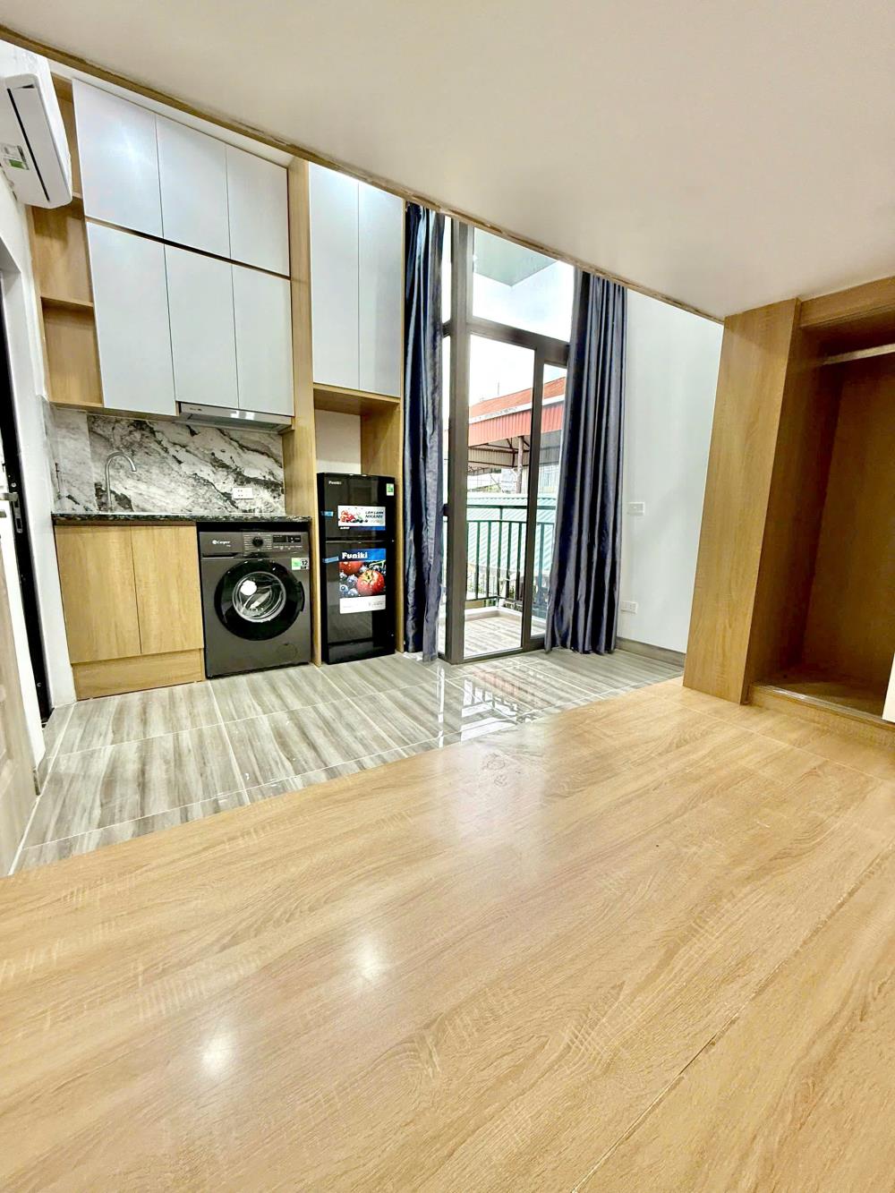 (Hiếm) Phòng Studio - Gác xép mới khai trương tại ngõ 164 Đê La Thành (nhỏ) - Có máy giặt riêng2591030