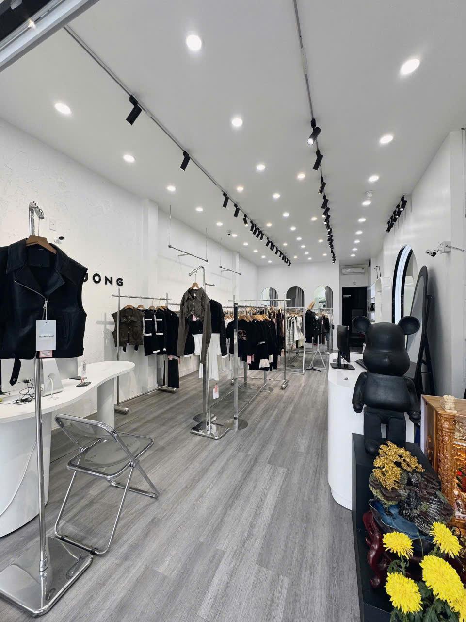 Sang nhượng shop quần áo tại 169 Trưng Nữ Vương, ngay ngã 5 đông đúc2493826