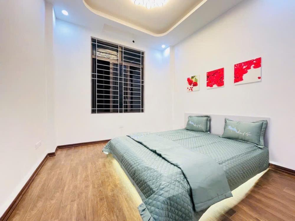 Bán rẻ nhà 4 tầng 42m2 x 4 phòng ngủ tại phố Định Công Hạ, quận Hoàng Mai2394992