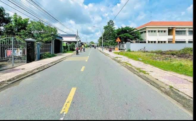 Đất Đẹp - Giá Tốt - Chính Chủ Cần Bán Lô Đất Vị Trí Đẹp tại huyện Lộc Ninh, tỉnh Bình Phước2611529
