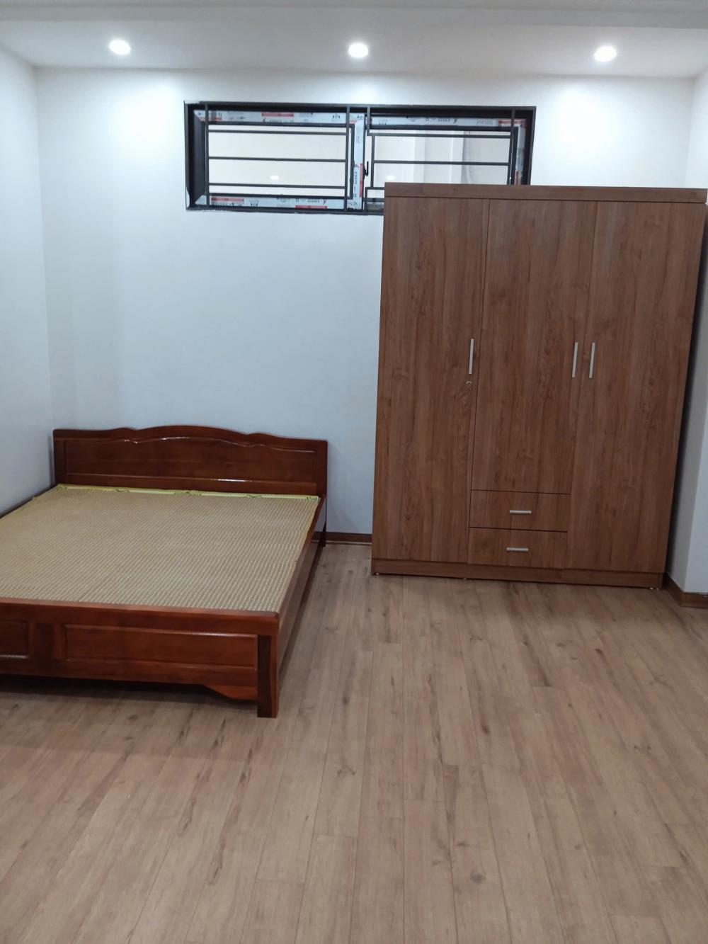 Cực hiếm cho thuê nhà KD online kết hợp ở GĐ, Nhóm ngõ 373 Ngọc Hồi, 5 tầng, 45m2, 9.5tr2441841