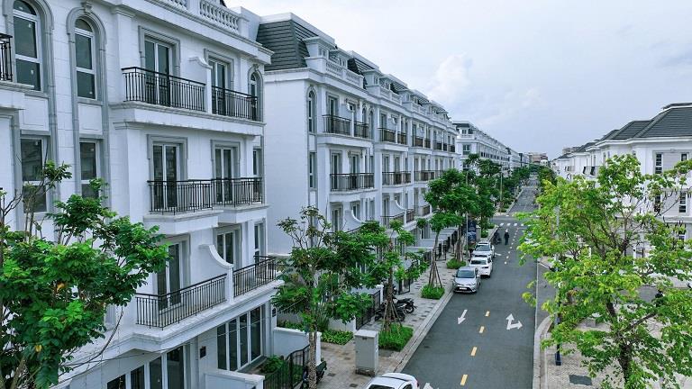 Bán Nhà Liền Kề 5 Tầng Mới Tinh, Vỉa Hè Đá Bóng, Cạnh Trung Tâm Quận Ủy Gia Lâm2405446