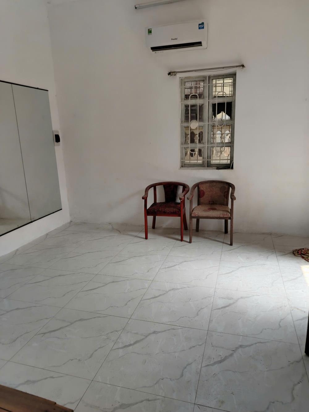 Cho thuê nhà nguyên căn Đê Trần Khát Chân, 4 tầng, 2 ngủ, ở GĐ, nhóm chỉ 7.5 Triệu2586625