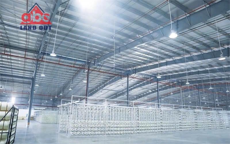 XT131 nhà xưởng mới kết cấu hiện đại, DT xưởng thuê linh hoạt. khuôn viên rộng lớn2442498