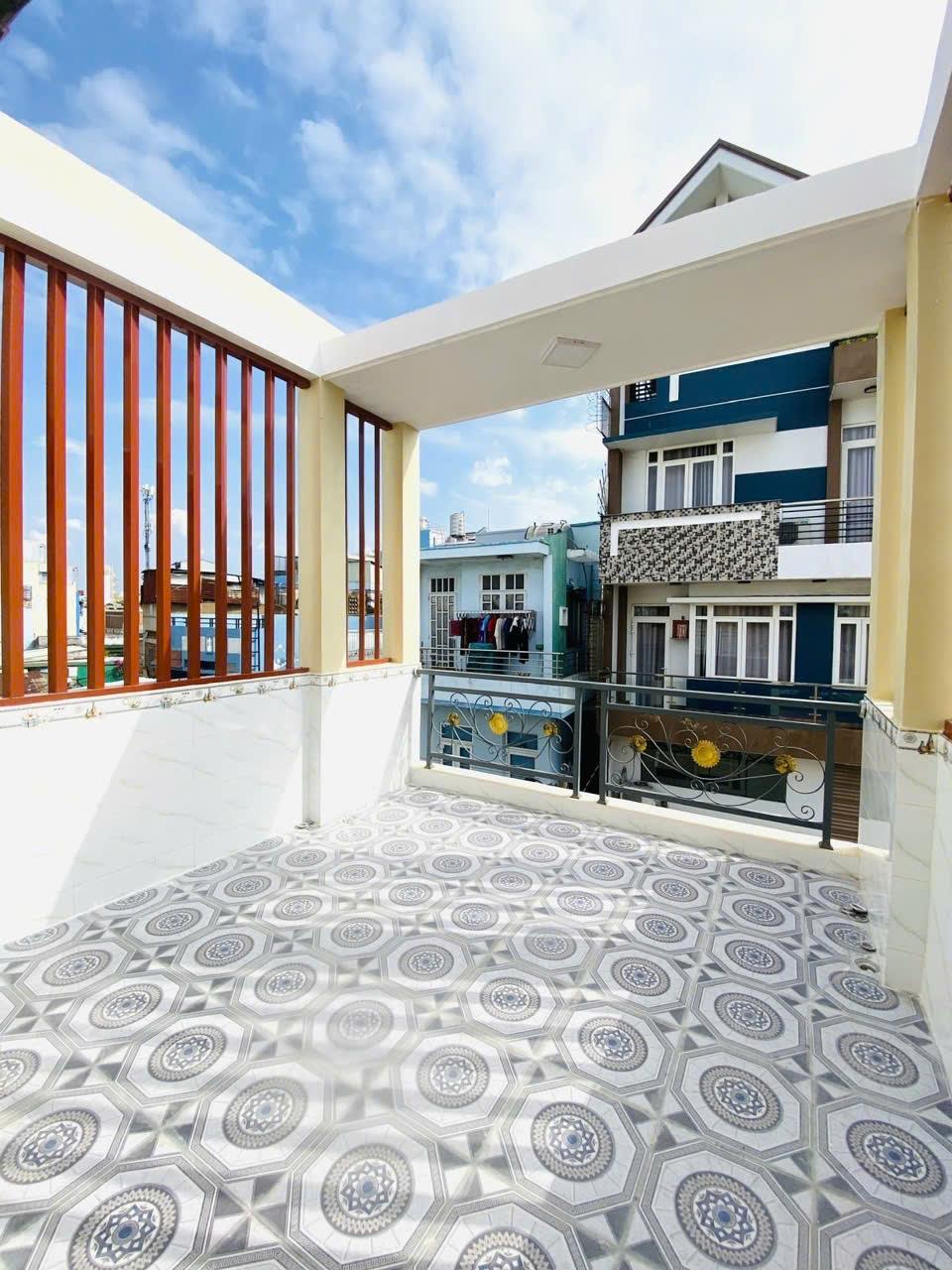 Bán nhà quận 6, đường Võ Văn Kiệt, 41m2, 3 tầng, hẻm xe hơi, 6.7 tỷ2600404