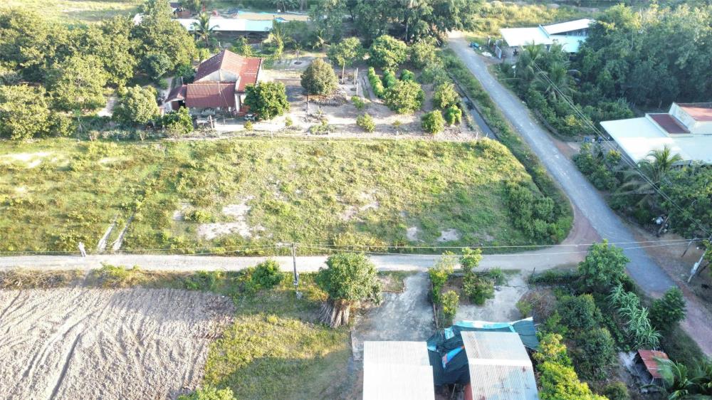 CHÍNH CHỦ CẦN BÁN NHANH lô đất 2 mặt tiền vị trí đẹp giá tốt tại huyện Châu Thành, tỉnh Tây Ninh2563006